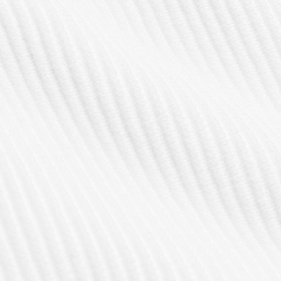 Aritzia - Babaton - Sculpt Knit Squareneck Cropped Tank - Picture 12 of 13